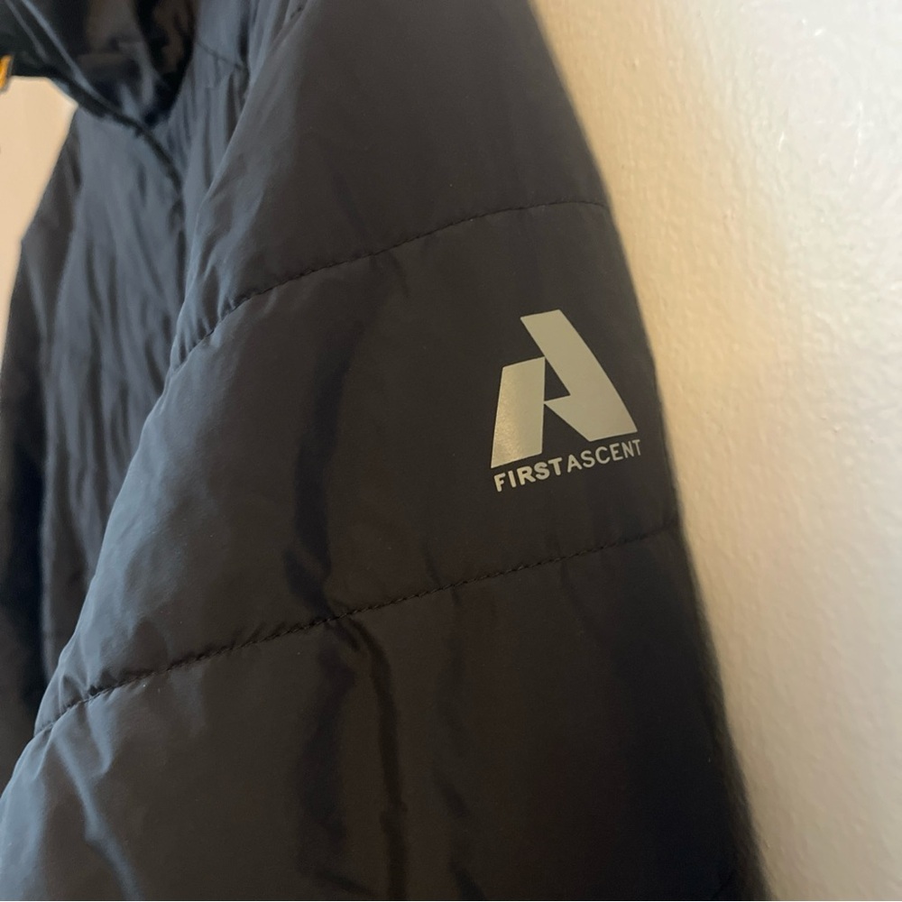 Eddie Bauer Ignite light Reversible Outdoor Hiking puffer Jacket Full Zip Men L - Picture 4 of 10